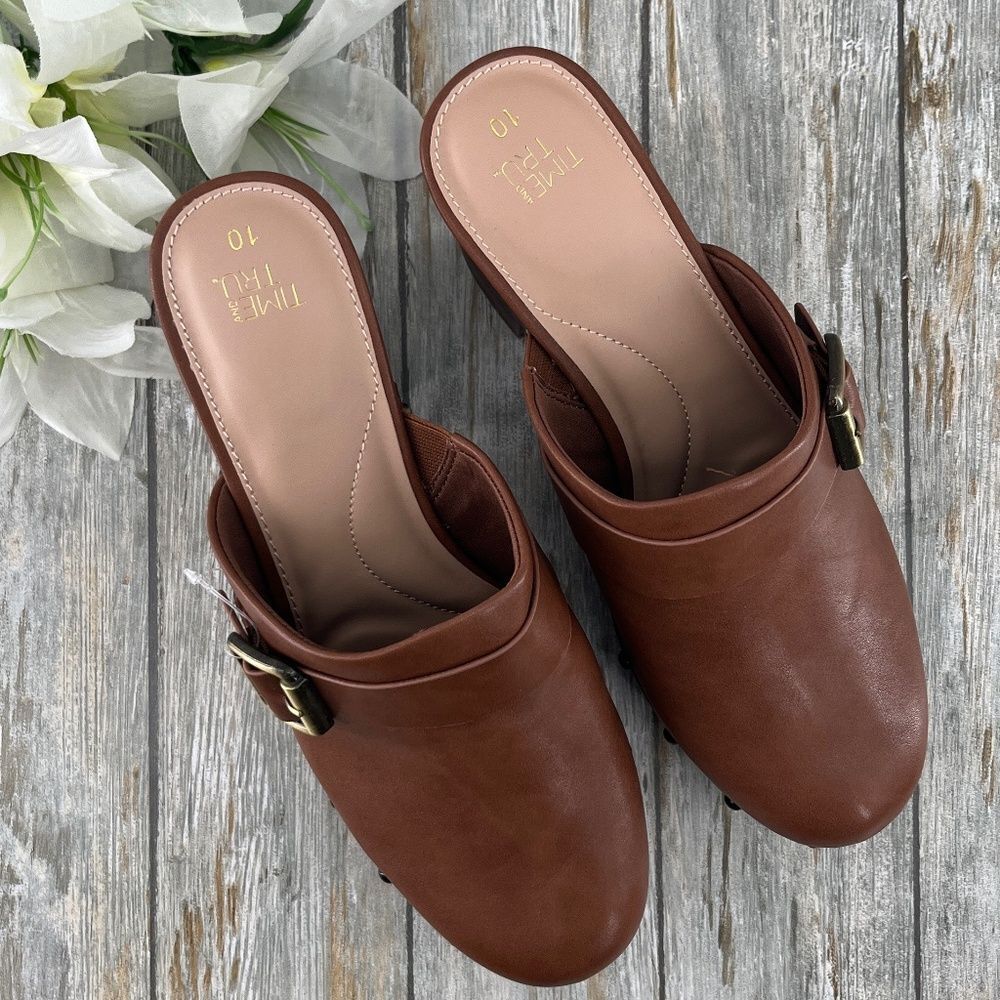 Women's Faux Leather Heeled Clogs Shoes Size 11